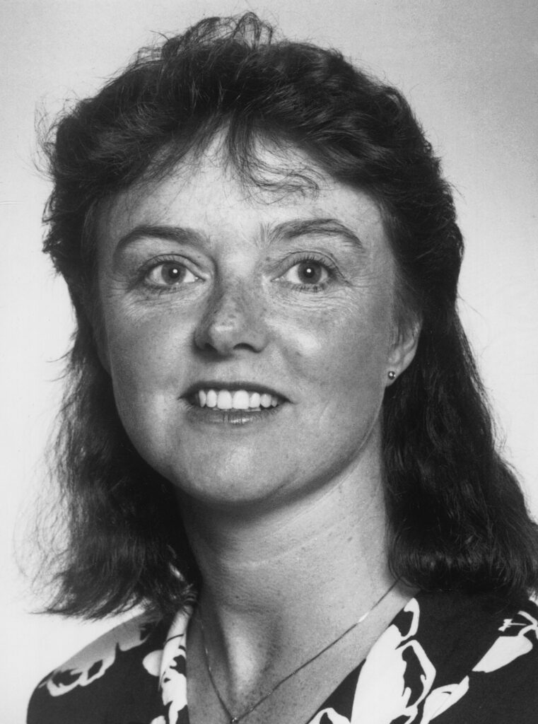 Greig, Mrs Julie
