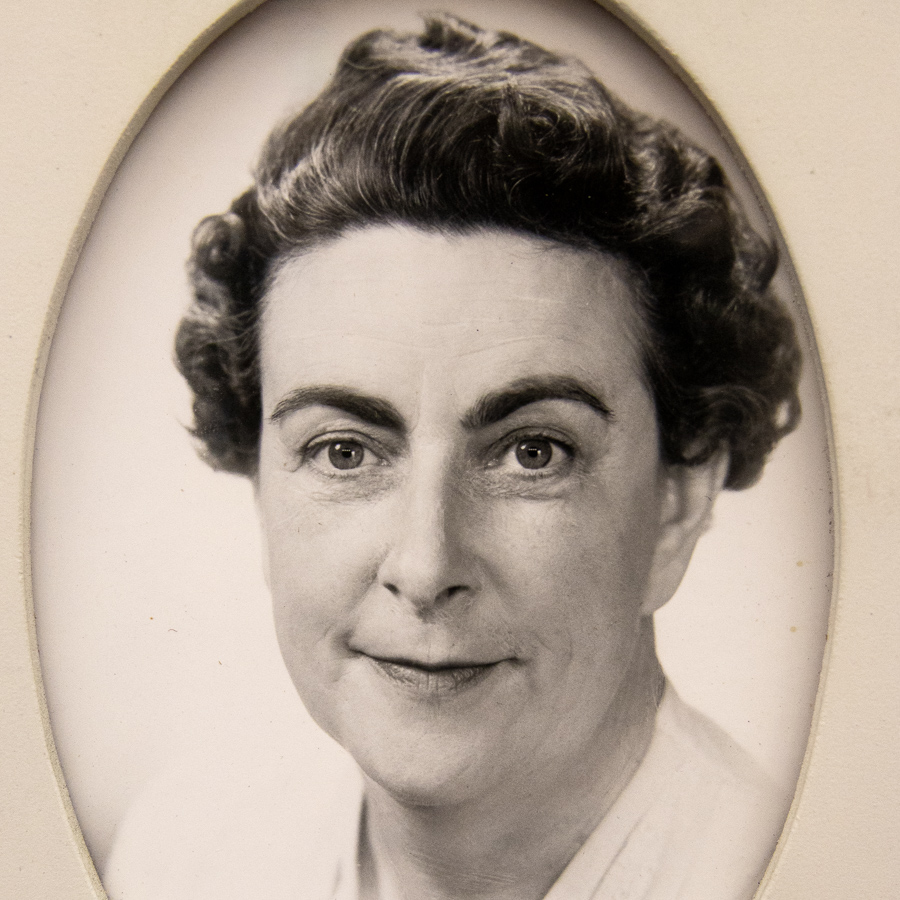 Cooper, Hon Jessie 