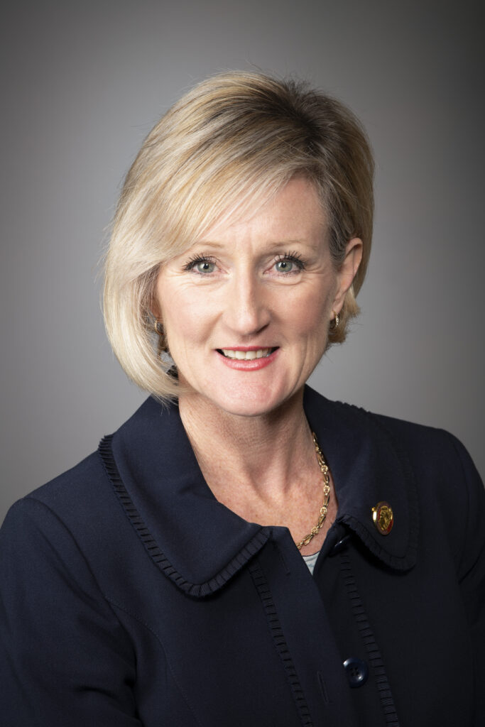 Luethen, Ms Paula