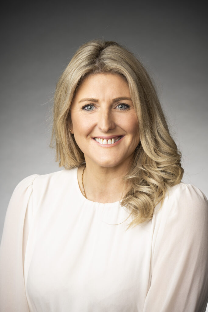Thompson MP, Ms Erin